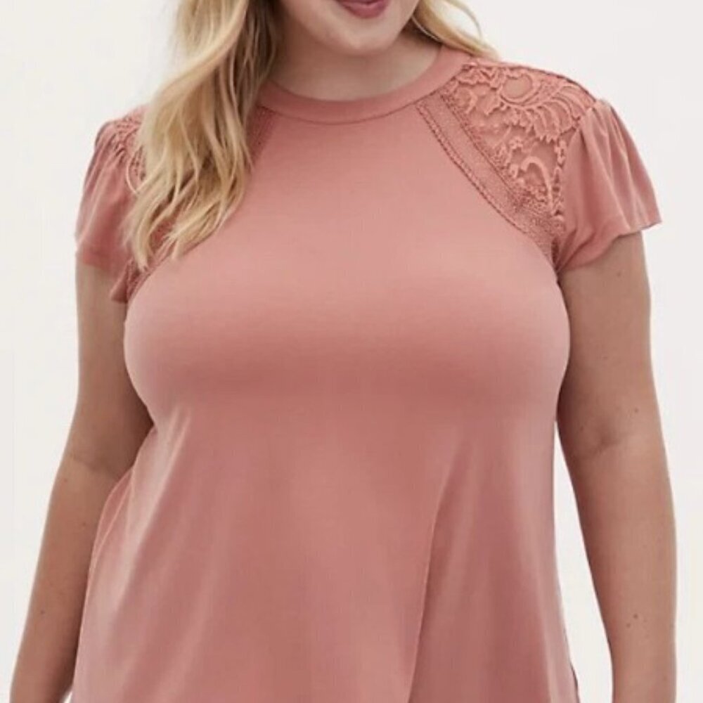 Torrid Dusty Coral Flutter Sleeve Lace Inset Top 3 3X 22/24 - Picture 2 of 11